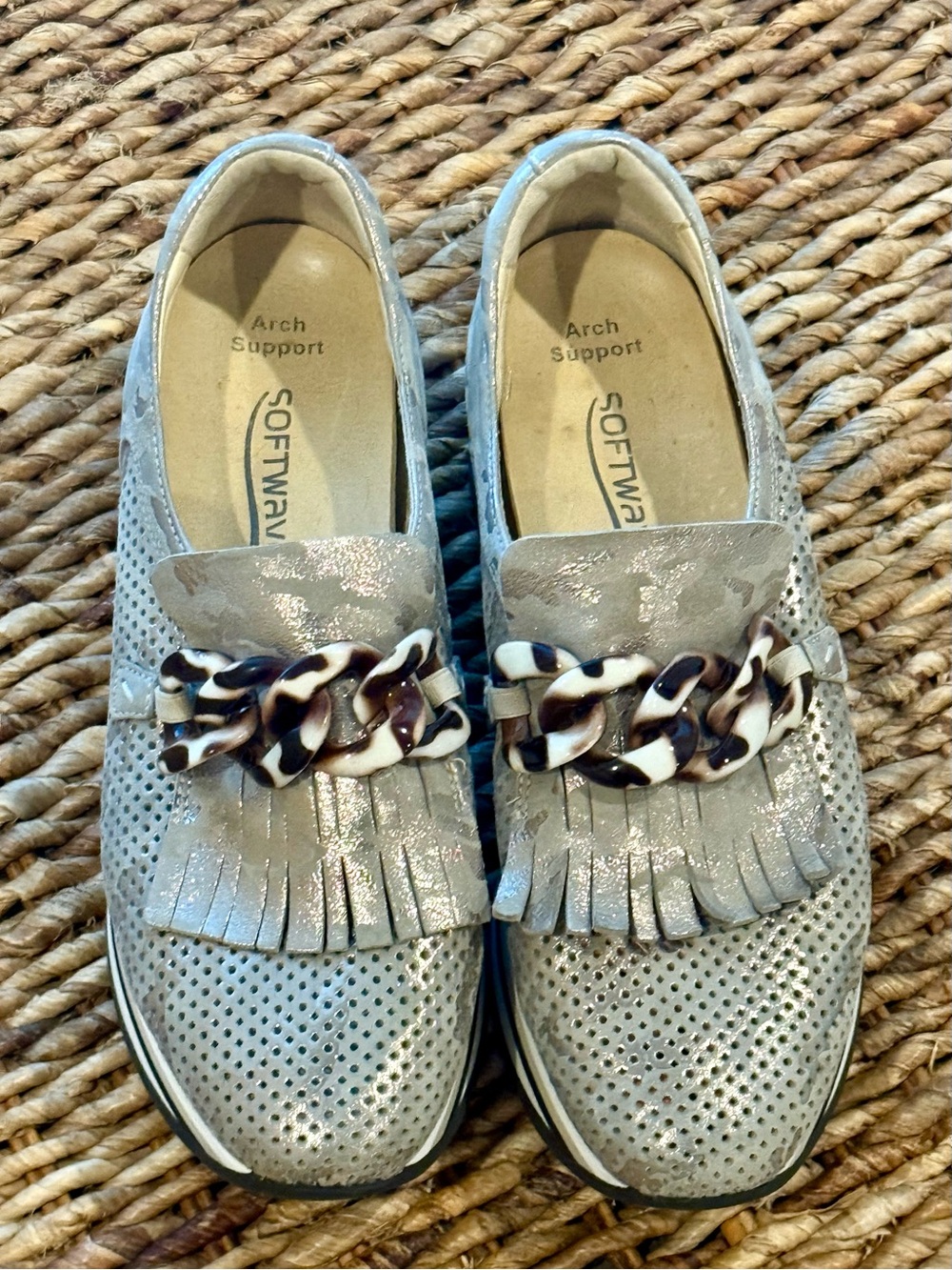 Softwaves Women's Silver Fringe Loafers with Decorative Chain